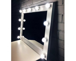 Гримерное зеркало с подсветкой лампочками в белой рамке 70х100 см