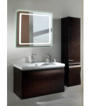 Квадратное зеркало с подсветкой в ванной Катро